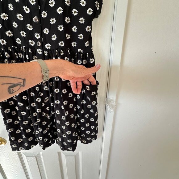 Tucker‎ & Tate Girls Black White Daisy Floral Dress Boho Lagenlook Size Large - Picture 3 of 8